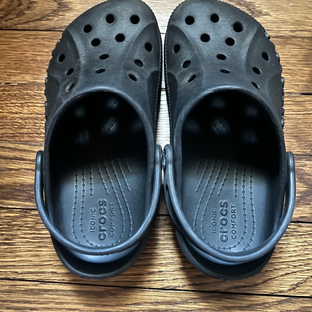 Kids Crocs- Size J2